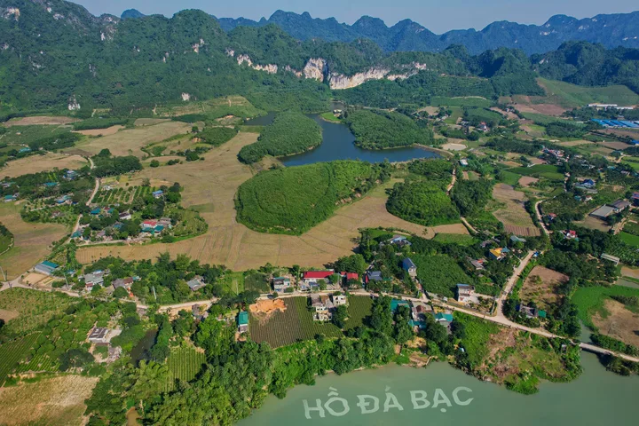 Hơn 2tr/m đất đón sóng nghỉ dưỡng 5 sao và Khu CN 300 héc ta, giáp thông thuận tiện, ký sang tên luôn