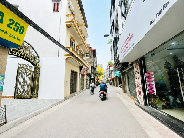 * SIÊU CỦA SIÊU PHẨM ĐỐNG ĐA, 30M*6T MT 4.6M NHÀ ĐẸP Ở LUÔN - 6 TẦNG THANG MÁY - Ô TÔ ĐỖ CỔNG - 20M RA PHỐ - GẦN HỒ - 13 TỶ