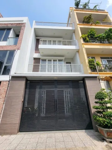 Bán nhà 90m² full thổ cư ngang 5.7m giá 23 tỷ thương lương tại đường Phổ Quang Phường Tân Sơn Hòa