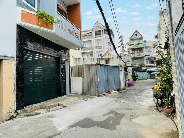 [O2582*] CHỦ NGỘP BÁN GẤP ĐẤT XÂY CHDV PHAN VĂN TRỊ - 7.X TỶ