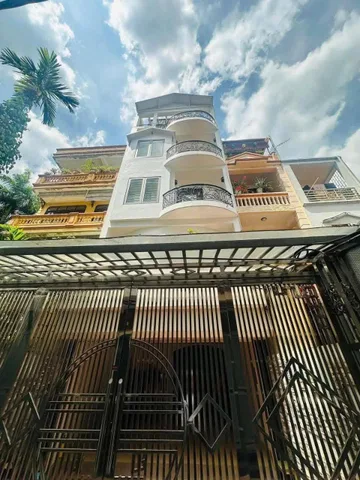 Cho thuê nhà LẠC LONG QUÂN, Võ Chí Công. 30 triệu/tháng. Phù hợp thuê ở Hộ gia đình, Văn phòng, KD Onl, lớp học, người nước ngoài