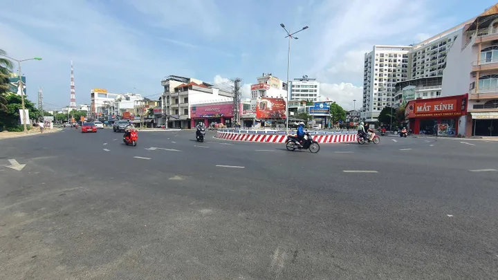 Bán đất mặt tiền kinh doanh Lầu Ông Huyện, Diên An 96,4m2 đường nhựa 7m giá 2,5tỷ