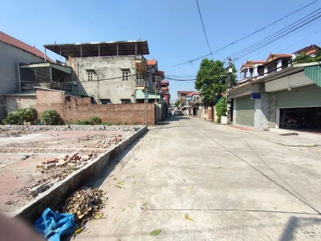 Đất Kinh Doanh Tại Trung Tâm Lạc Đạo, Vị Trí Đẹp, Giá Tốt: 0835459289