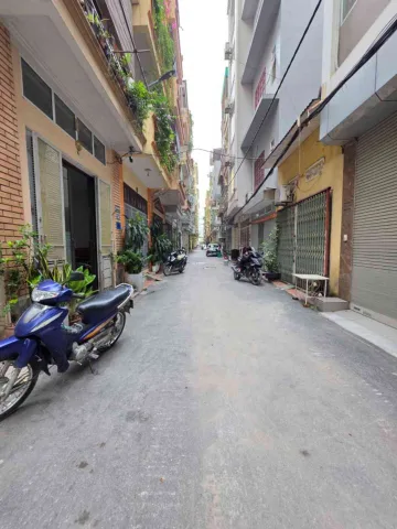 Bán Đất Ngô Quyền _ 50m²_ Mt4m _ 9.8 Tỷ Vạn Phúc _ Hà Đông