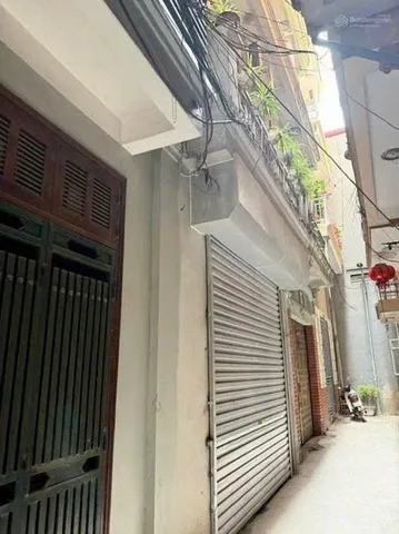 Cho thuê nhà ngõ 562 TRẦN CUNG, Phạm Văn Đồng. 9 triệu/tháng. Phù hợp ở Hộ gia đình, nhóm ít người.