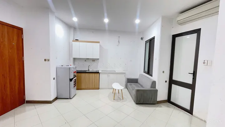 Nhà Đội Cấn khép kín cho thuê, ban công thoáng