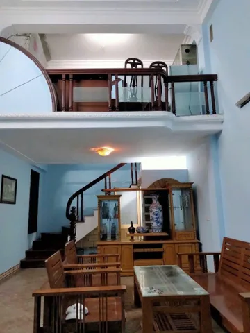 Cho thuê nhà HOÀNG SÂM, Hoàng Quốc Việt. 15 triệu/ tháng. Phù hợp ở Hộ gia đình, nhóm đi làm dưới 7 người