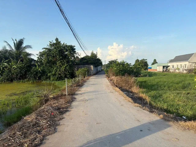 Nền thổ cư đường ôtô thanh phú phường bến lức kế bên ecopank