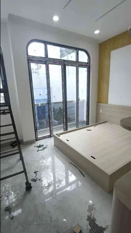 4 x 11m, 4 tầng, 5pn, 3wc. có gara oto trong nhà. trước nhà đường 5m.  mặt tiền đường bình thành vào nhà 20m