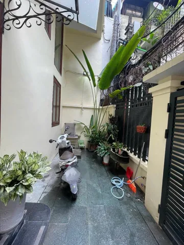 🔥 GẦN HỒ BA MẪU – NHÀ 5 TẦNG FULL NỘI THẤT – CHỈ 18 TRIỆU/THÁNG