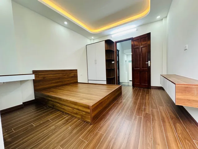BÁN NHÀ TRẠM TRÔI – GẦN Ô TÔ TRÁNH – NGÕ NÔNG – 5 TẦNG ĐẸP – 45M² – HƠN 6 TỶ