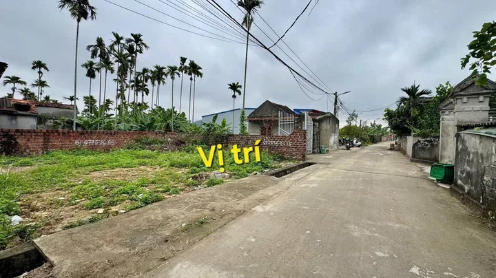 Bán  66m² trục đường thôn Kênh Giang :
L/h:076.231.9990 e Thúy 

Giá  1 tỉ 1xx triệu

- Diện tích 66m ngang hơn 5m, sẵn bìa hồng...