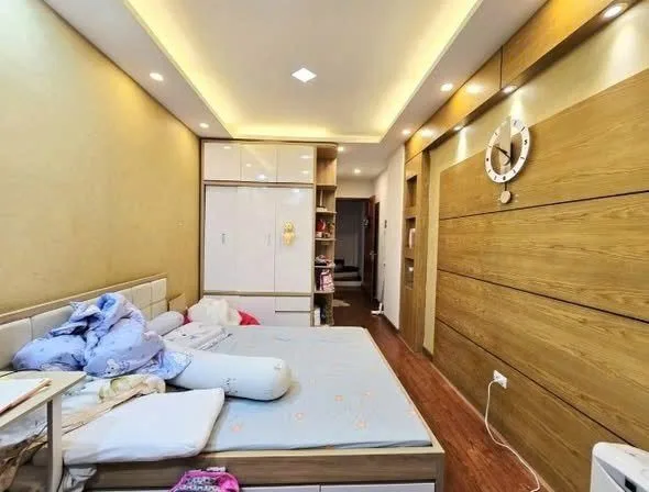 NHÀ ĐẸP NGÕ 42 TRƯƠNG CÔNG DAI DT:33m2 X 5 TẦNG MT:3,3M
11 TỶ