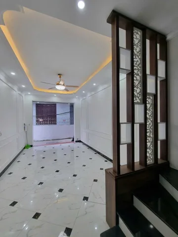 Cho thuê nhà ngõ 80 Xuân Phương 40m 5 tầng giá 13 tỷ