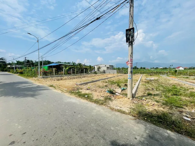 Đất mặt tiền đường nhựa Tư Văn giáp Diên Lạc ( Xã Diên Phước Cũ - Nay Là Xã Diên Thọ )