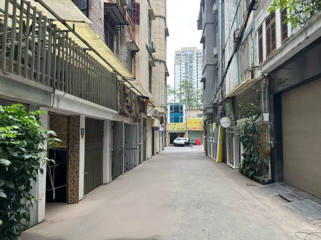 Bán nhà Nguyễn Tuân ô tô vào nhà 2 mặt thoáng phân lô 41/50m² Thanh Xuân