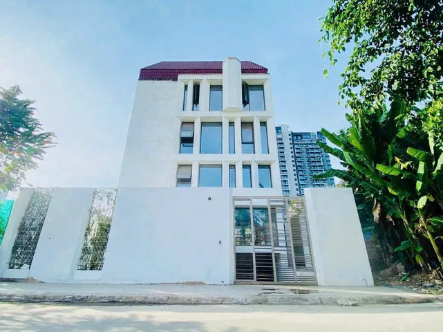 BDS HVL [NC] BÁN NHÀ J7 VILLA THÔ KDC HUY HOÀNG Q2