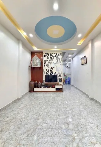 Nhà 2 tầng ngay trung tâm Q7; cách HXH 40m; 48m2 ngang 4m đúc chắc chắn; KDC hiện hữu