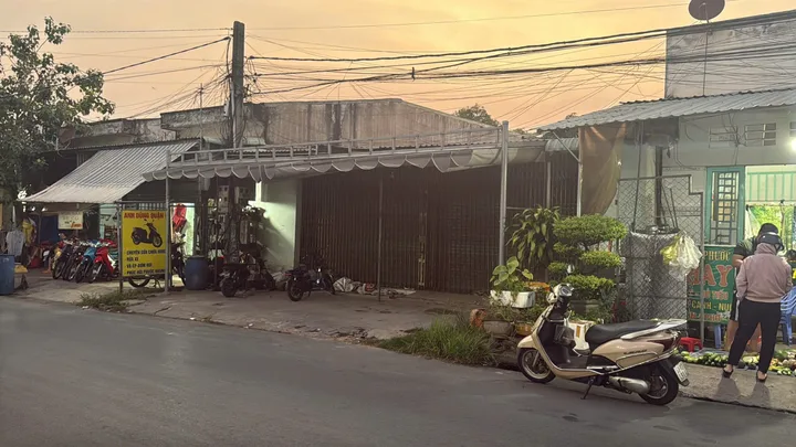 - bán nhà xưởng đường N10, KDC Thuận Giao, thuận An, BD