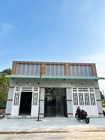 CHỦ KẸT TIỀN CẦN BÁN GẤP DÃY TRỌ GẦN KCN BECAMEX GIÁ CHỈ 1 TỶ 750, FULL THỔ CƯ, SỔ HỒNG RIÊNG, CÓ NGUỒN THU NHẬP SẴN