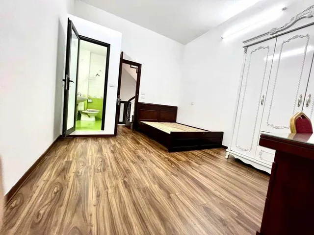 PHỐ QUAN NHÂN

🚨 CHỦ NGỢP BANK – BÁN GẤP QUAN NHÂN 40M² X 4T – 7,2TỶ

​Vị trí: Tiếp giáp Nhân Hòa, Vũ Trọng Phụng. Ngõ nông, sát bãi gửi xe ô tô.

​Cơ hội: Nhà tự xây cực chắc chắn, chủ cần thanh khoản gấp trong tháng. 
Ace có nhu cầu lh; 037722460