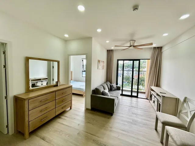 Bán căn hộ sungarden Nam Hồ sổ hồng sẵn nội thất đã làm đẹp tầng cao giá 3,4 tỷ
