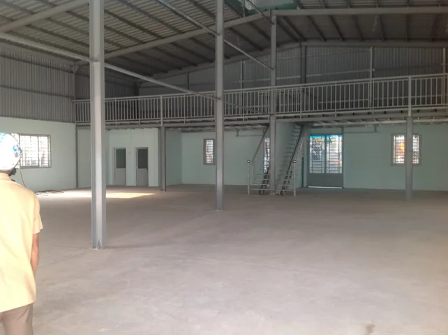 NHÀ XƯỞNG CHO THUÊ PHƯỜNG HIỆP THÀNH QUẬN 12 DT: 400M GIÁ 20 TRIÊU LH: 0908561228