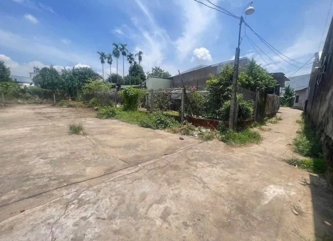 CẦN BÁN LÔ GÓC HẺM NGUYỄN VĂN LINH GIÁ 790tr Thương lượng