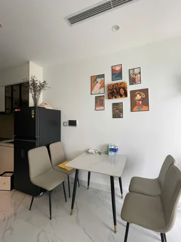 CHO THUÊ STUDIO THE BEVERLY TẦNG 27 TOÀ BE2 – THIẾT KẾ GIƯỜNG ÂM TƯỜNG ĐỘC ĐÁO