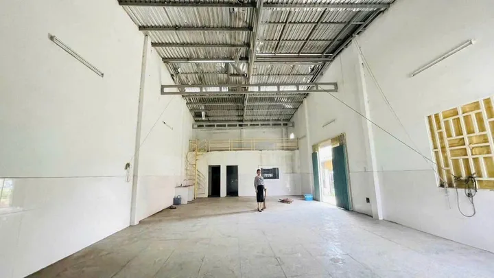 Bán Kho, nhà xưởng 126.3m2 có sẵn 94.8 m2 thổ cư giá 6 tỷ tại 25/7A , ấp thới tây 1 , xã tân hiệp , huyện hóc môn Xã Tân Hiệp Huyện Hóc Môn TP. Hồ Chí Minh