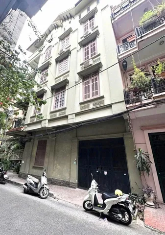 Cho thuê nhà Phân lô HOÀNG CẦU, Trần Quang Diệu. 30 triệu/tháng. Cho thuê: Hộ gia đình, Văn phòng, Công ty, KD Onl...