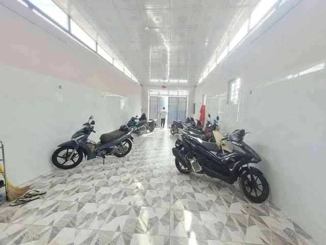 BÁN CHDV FULL NỘI THẤT MẶT TIỀN ĐƯỜNG NHỰA CÓ VỈA HÈ -  LÊ VĂN VIỆT - PHƯỜNG TĂNG NHƠN PHÚ