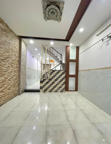 BÁN NHÀ ĐẸP CẠNH TÂ.N KỲ TÂN QUÝ - HẺM XE HƠI - ( 4X18M )