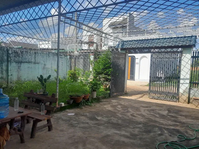 Bán nhà ngang 10m dài 25m giá bán 4.55 tỷ