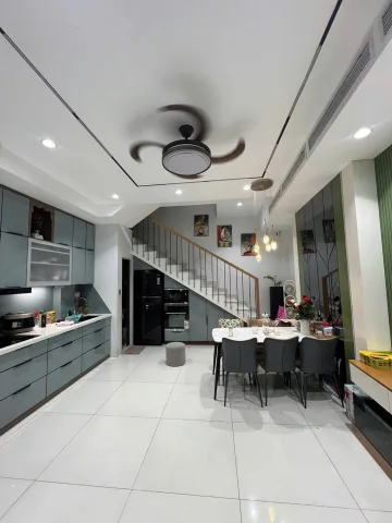 HXH 4m Tân Sơn Nhì, 36m2, ngang 5m, 4 tầng, full nội thất, vuông vức SHR, 6 tỷ TL