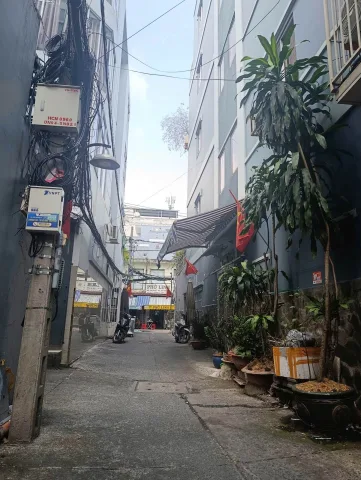 NHÀ ĐẸP2 TẦNG DƯƠNG BÁ TRẠC -DT 48M2 – LÔ GÓC THOÁNG MÁT - KDC HIỆN HỮU – PHÁP LÝ CHUẨN- CHỈ 5,7 TỶ.
