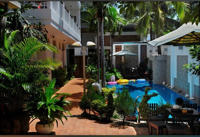 Bán hotel 650m full thổ cư mặt tiền Nguyễn Đình Chiểu, Hàm Tiến khu phố Tây giá cực tốt