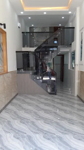 Nhà 2 tầng, Nguyễn Văn Quá, gần Tham lương, 1.1 tỷ