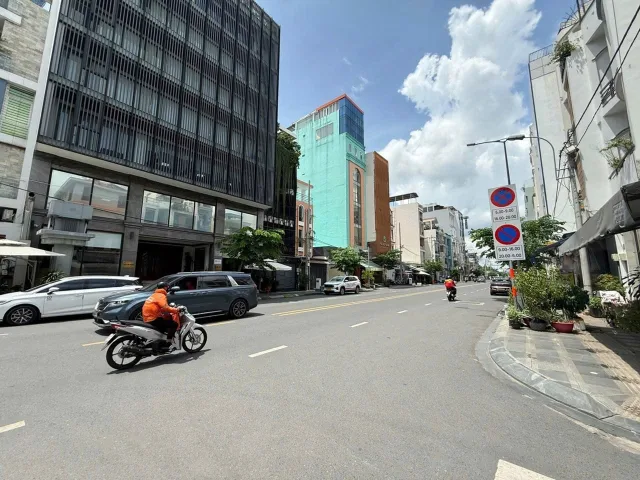 MTKD 5 TẦNG - KHU GA T3, NGAY HOÀNG HOA THÁM, TRẦN VĂN DƯ - SÁT 200M2, NGANG KHỦNG 11M - HƠN 38T