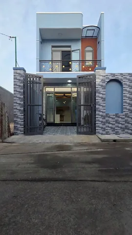 Bán nhà 100m2,  giá 4tỷ850,1trệt 1lầu, 4PN,2WC tại Tân Hiệp ,Hoc mon. Liên Hệ: 0559371035 gặp Bảo Ngọc