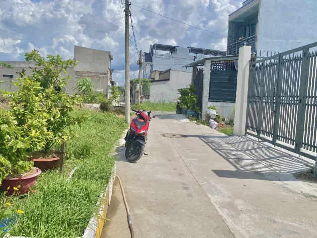 Nền Thổ cư 104m2 xóm Bà Vệ gần đường 830, giá 950 triệu, xã Long Cang, Tây Ninh