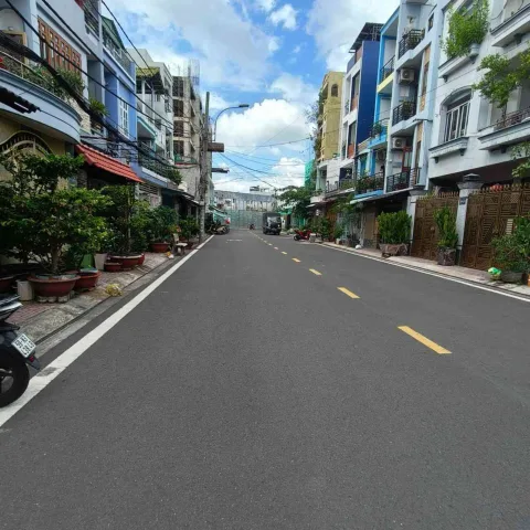 NHỈNH 4 TỶ CÓ NHÀ MẶT TIỀN KHU VỰC TRUNG TÂM QUẬN 8 - SÁT BÊN CHỢ PHẠM THẾ HIỂN - KHU ĐỒNG BỘ - SÁT PACMALL Q8 .