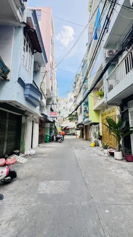 BÁN NHÀ MẶT TIỀN ĐƯỜNG SỐ 2 TẦNG 2 PHÒNG NGỦ QUẬN 4