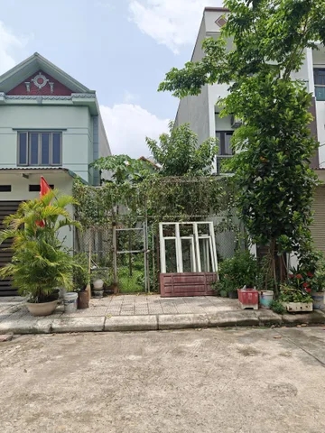 Trục Sáp Mai cổng c Bắc Thăng Long giá 2 tỷ 5
