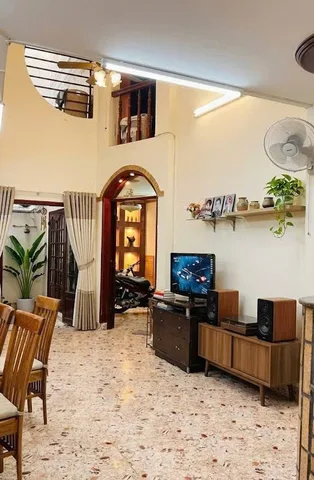 Bán nhà Lê Văn Sỹ, QUẬN 3, DT 5 x 11.5m (80 m2), giá tốt 12 tỷ