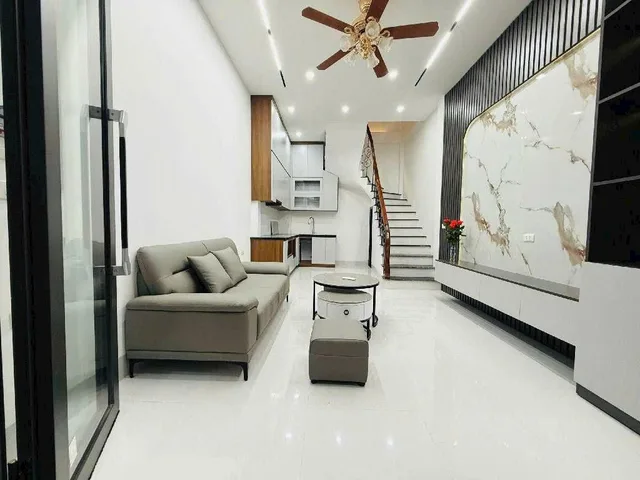 Nguyễn Trãi nhà đẹp 
38m 4t rá 7,tỷ  hơnquá ôk với căn nhà giữa trung tâm Thanh Xuân tiện ra Hoàng  Văn Thái.Vương Thừa Vũ
Lh:0377224604