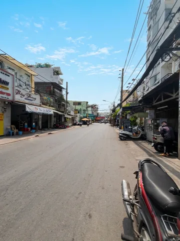 [O2606] Đất Trống Tiện Xây Hầm 7 Tầng Mặt Tiền Nguyên Hồng, 31.x Tỷ