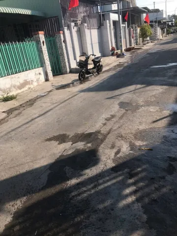 Nhà mặt tiền Nguyễn Bỉnh Khiêm_ TT. Phan Rí Cửa
Dt: 5x20 full thổ
#Gần_biển _ 💰 : 1 tỷ 780tr
Lh/zl: 0938 252 298 
#phanri