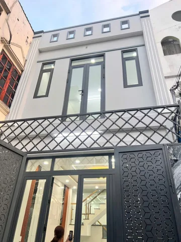 NHÀ Q12 XE HƠI 3PN , THỚI AN GẦN CẦU VƯỢT TTH