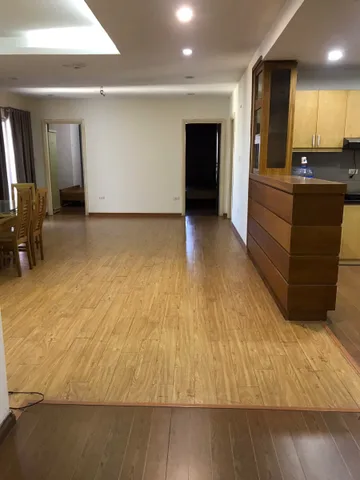 Cho thuê Căn hộ chung cư tại Đường Nguyễn Chí Thanh 133M² 3 Ngủ - Full Nội Thất - Giá Thuê 19tr - Nhận Nhà Ngay